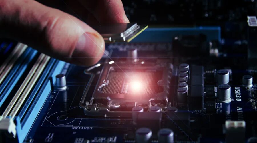 Entering Embedded Development: Should You Focus on Linux or Microcontrollers?
