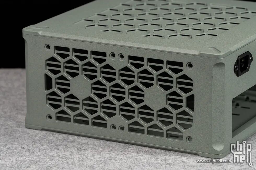 Industrial Aesthetics of the Computer
