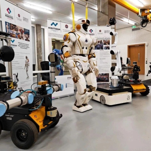 Lu Wenyang Establishes the Huya Robotics Studio