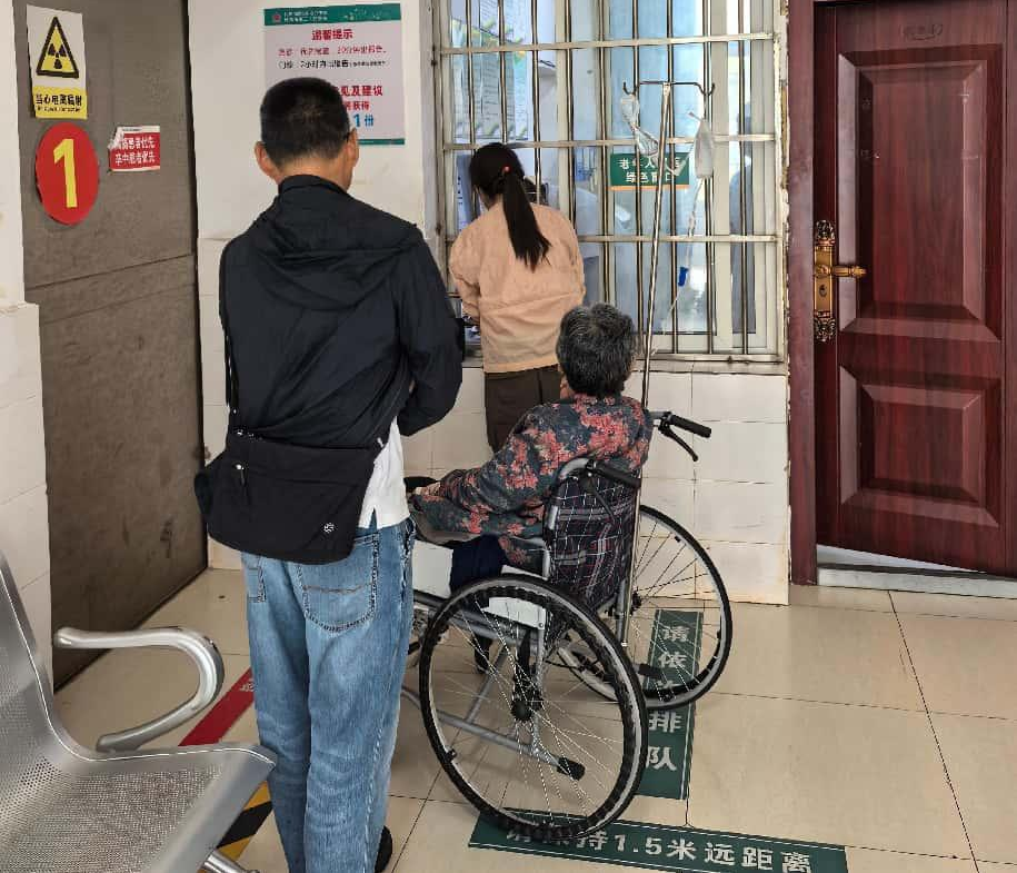 10-Minute Rapid Medical Assistance: Embedded Care for the Elderly at Sanyikang Shigu Huating Base