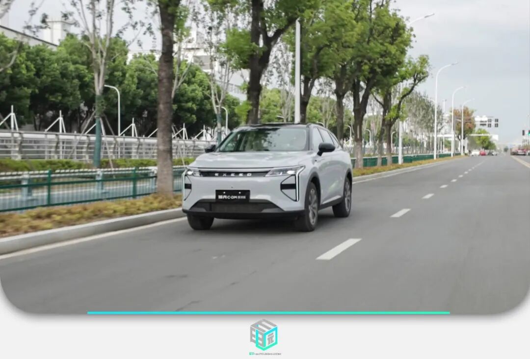 Upgraded Electric Range and Excellent Driving Performance: Test Drive Experience of the Starway Yaoguang C-DM Global Version