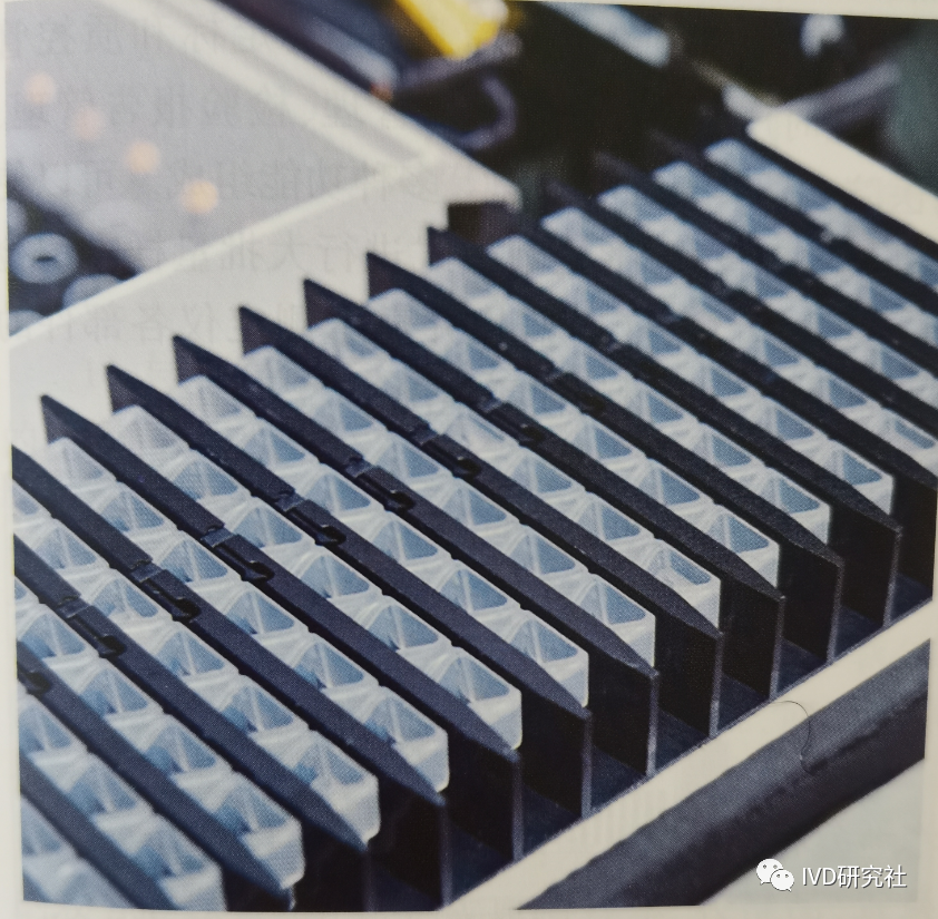 Overview of Chemiluminescent Immunoassay Analyzers