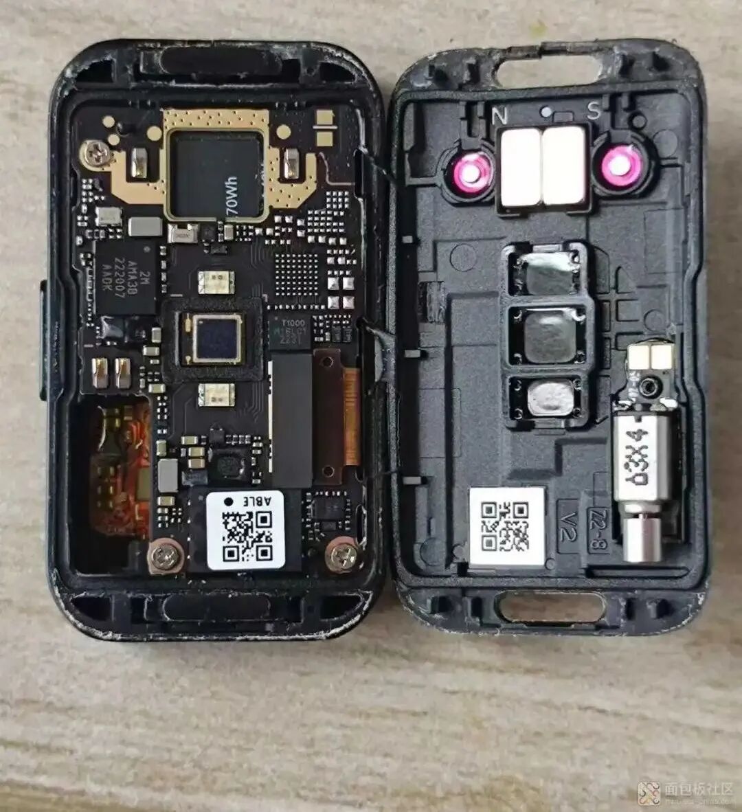 Disassembling the Huawei Band: Exploring the Main Control Chip