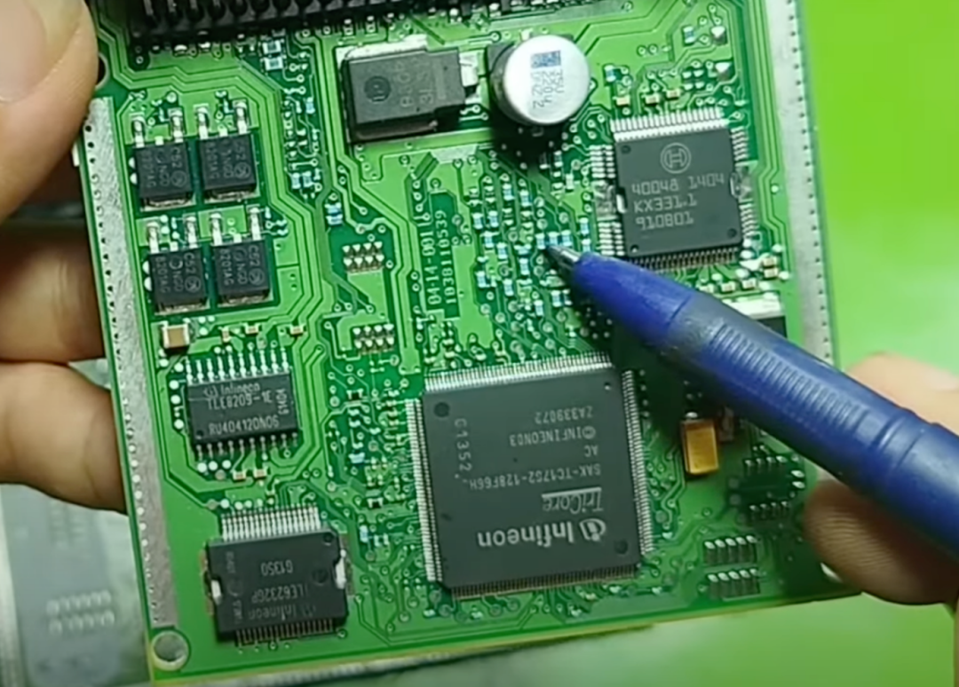 Dissecting the ECU of Kia and Hyundai: Understanding the Function of Each Chip