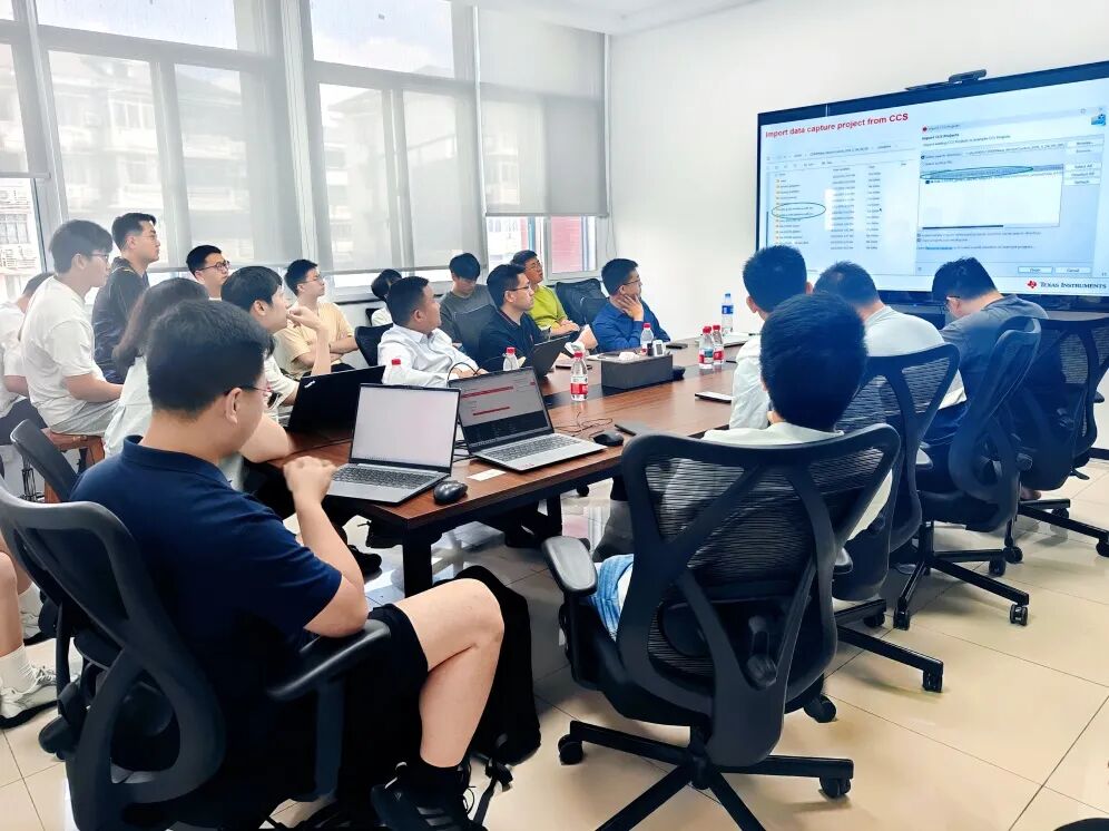 Alliance Update | Texas Instruments Visits PMIC Laboratory