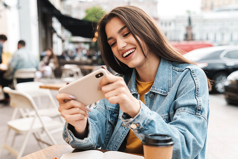 The Evolution of AI: Transforming 5G and Wi-Fi Connectivity