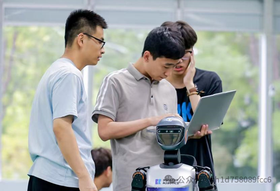 2025 World Humanoid Robot Sports Competition 3V3 Robot Football Match