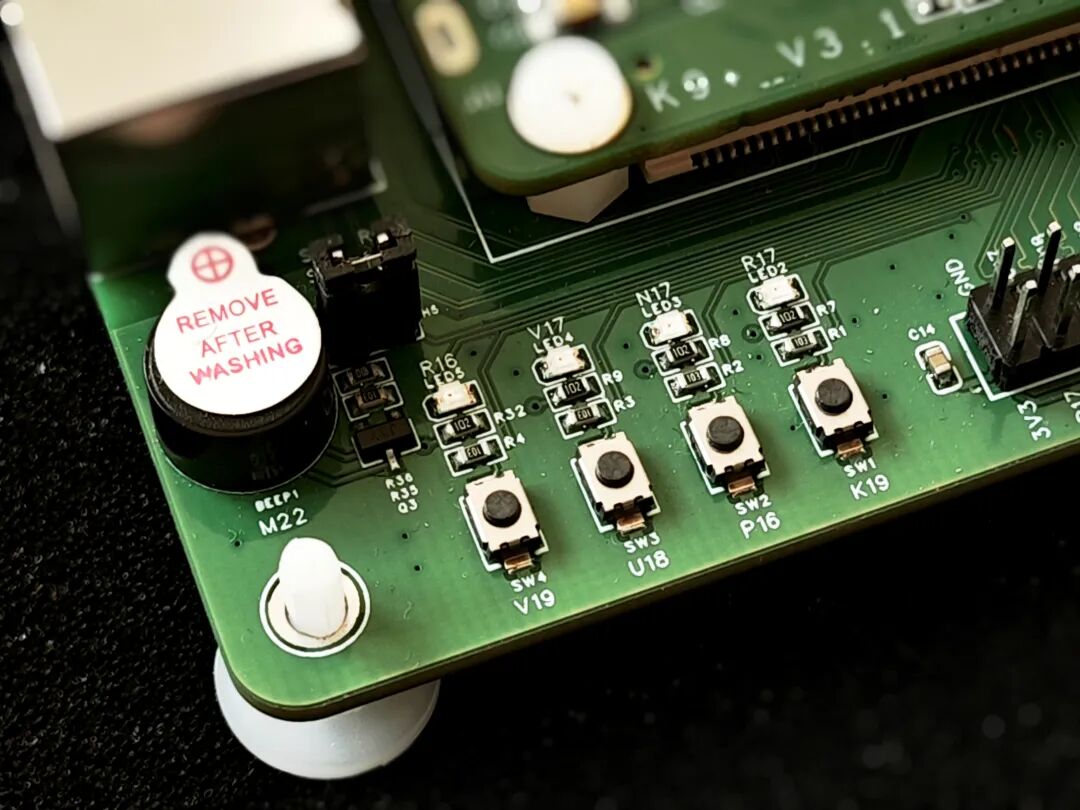 Review of a Second-Hand FPGA Development Board: An Affordable Entry-Level FPGA Tool!