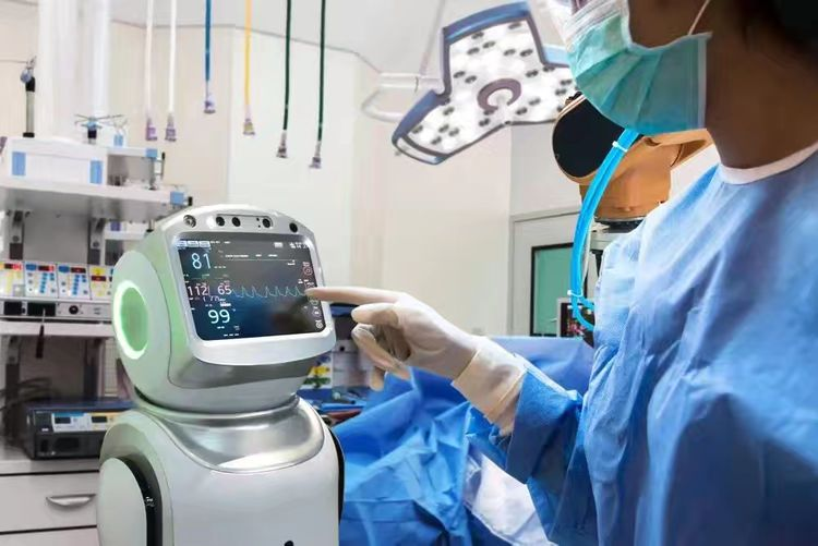 The Joy of Little Robots: A Course Story