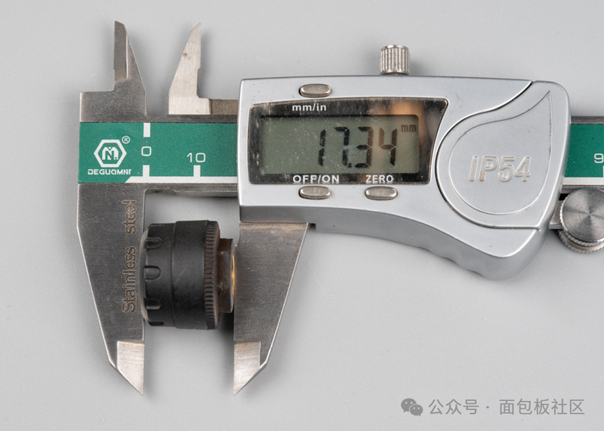 Disassembling a Leaky 360 Tire Pressure Sensor! Screw Antenna? This Operation is Impressive!