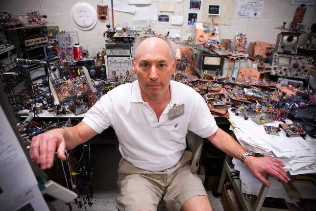 A Look at the Workspaces of Embedded Engineers