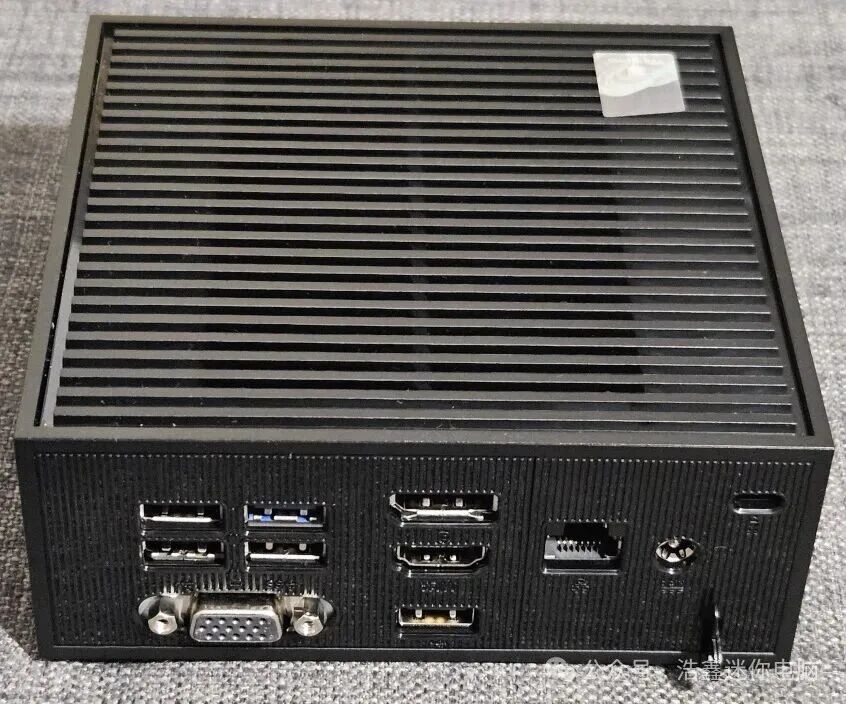 ASUS ExpertCenter PN42 Review: A Fanless Mini PC