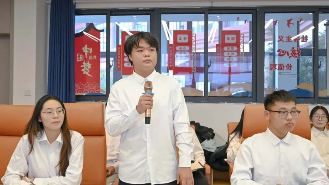 Decoding Campus Appeals with Python: Students at Jinzhong Information College Innovate Governance Solutions