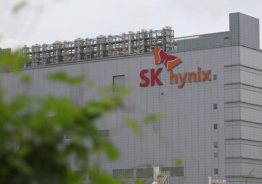 NAND Flash Prices Surge; Samsung Plans to Expand DRAM Capacity