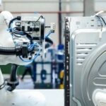 Midea KUKA AI Robot: How Many Steps Are Needed to Tighten a Screw?