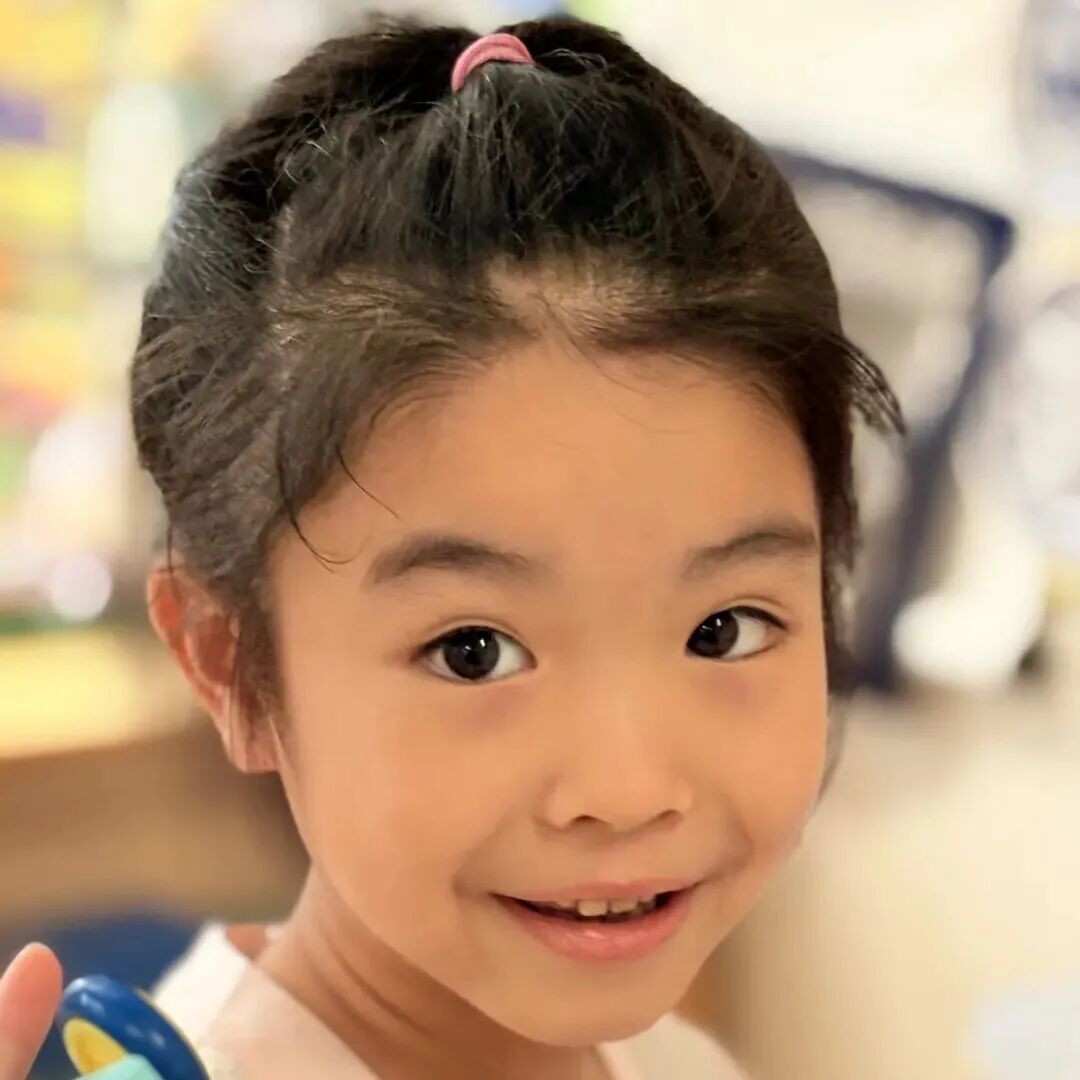A Mysterious Companion Appears in Kindergarten! Did AI Robots Stump the Children?