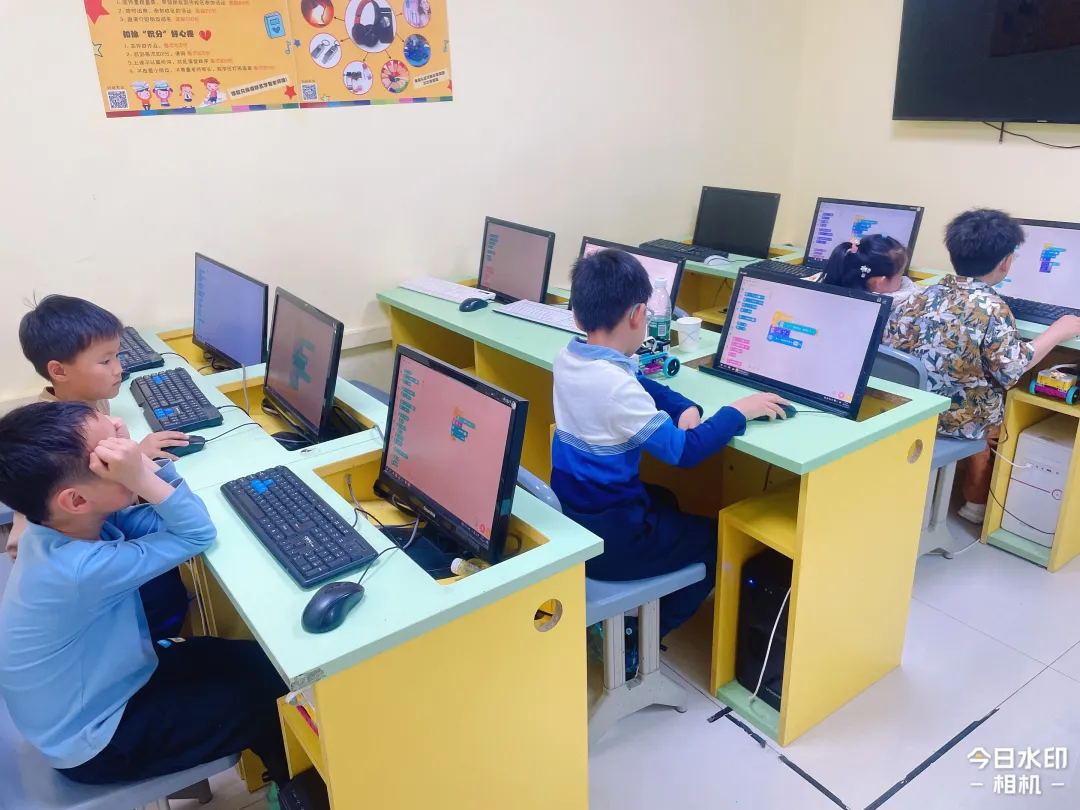 How to Determine Whether Your Child Should Learn Python or C++?