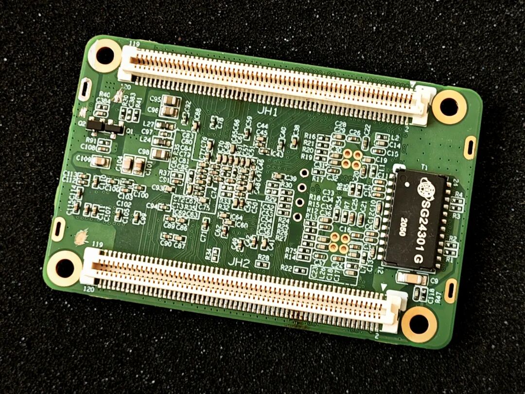 Review of a Second-Hand FPGA Development Board: An Affordable Entry-Level FPGA Tool!