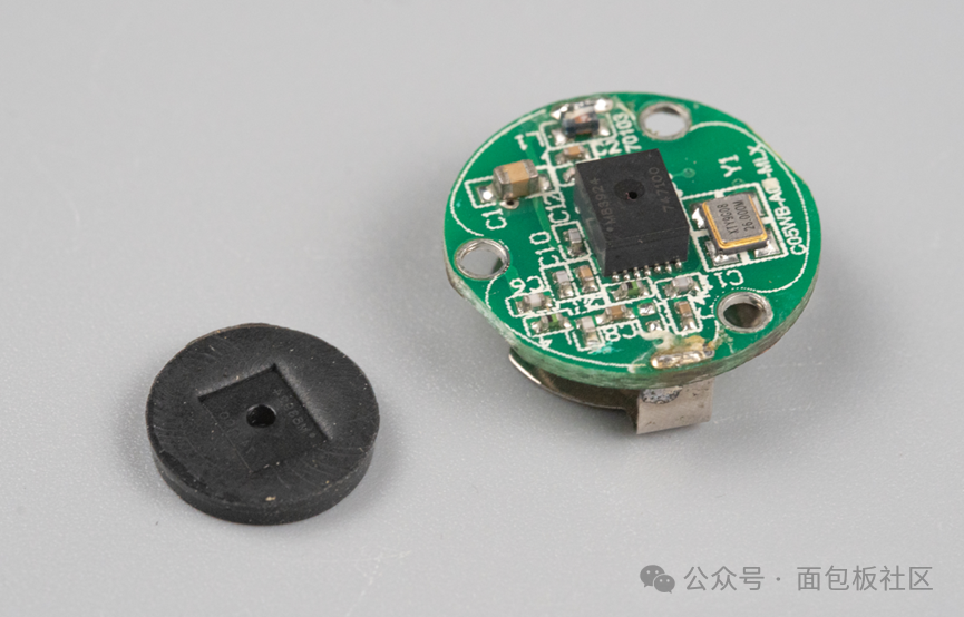 Disassembling a Leaky 360 Tire Pressure Sensor! Screw Antenna? This Operation is Impressive!