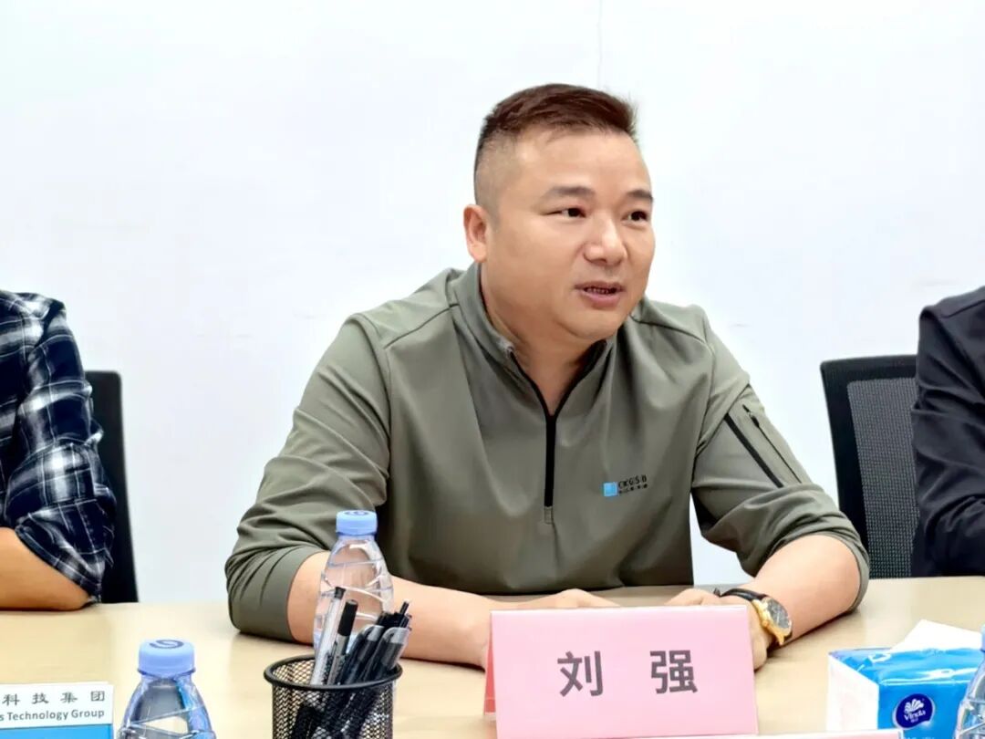 Shenzhen Hubei Chamber of Commerce Visits Weitas Intelligent Technology to Discuss AIoT Industry Innovation and Development