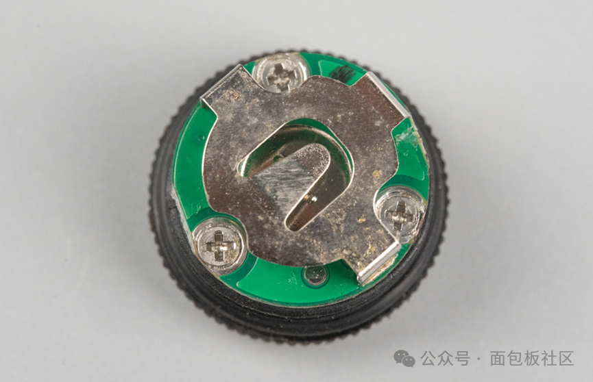 Disassembling a Leaky 360 Tire Pressure Sensor! Screw Antenna? This Operation is Impressive!
