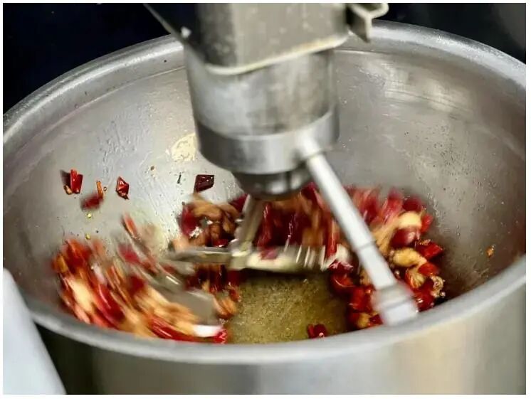 A Surge of 'Cooking Robot Restaurants': Is the Era of AI in Dining Truly Upon Us?