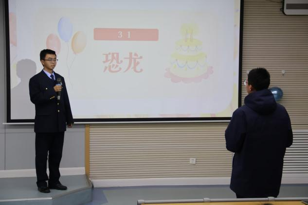 Student Showcase | Birthday 'Cool' Fun! This Time You Are in the Spotlight