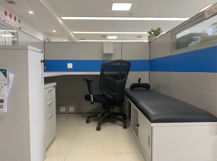 A Look at the Workspaces of Embedded Engineers