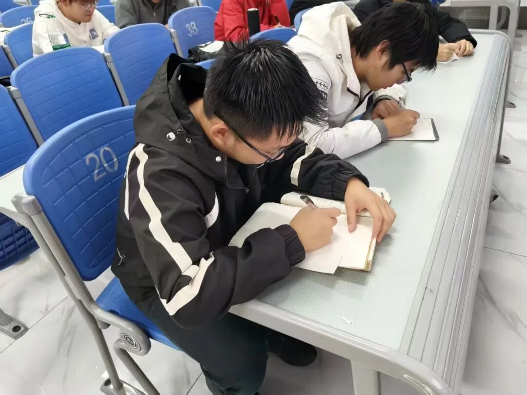 Deepening C Language Knowledge: A Quiz to Steady Progress
