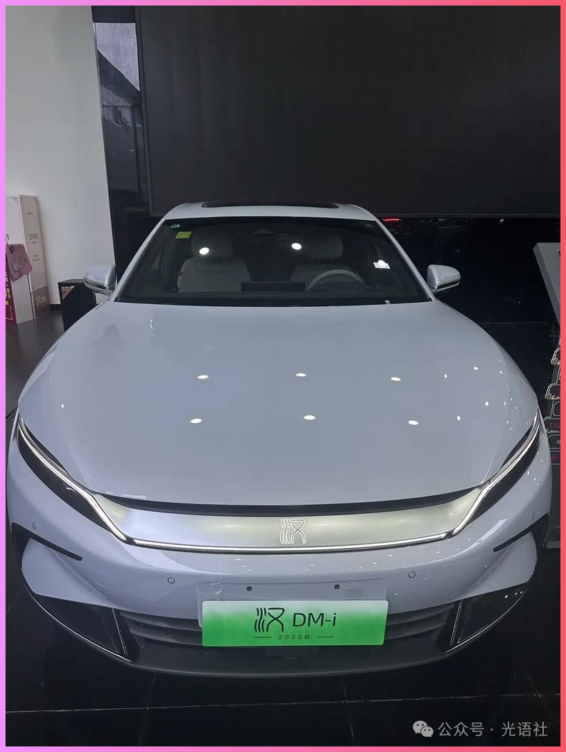 BYD Takes the Plunge! C-Class Car Prices Plummet to 105,800 Yuan with 1354km Range - Is the Audi A6L Still Appealing?