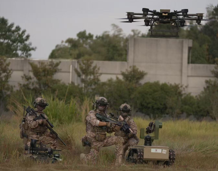 Solving the Three Major Communication Challenges on the Battlefield! Self-Organizing Network Deployment Makes "Blind Spots, Disconnections, and Interruptions" History