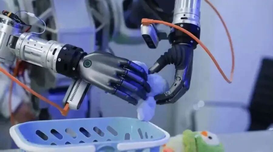 China Electronics Technology Group Unveils Next-Generation Humanoid Robots
