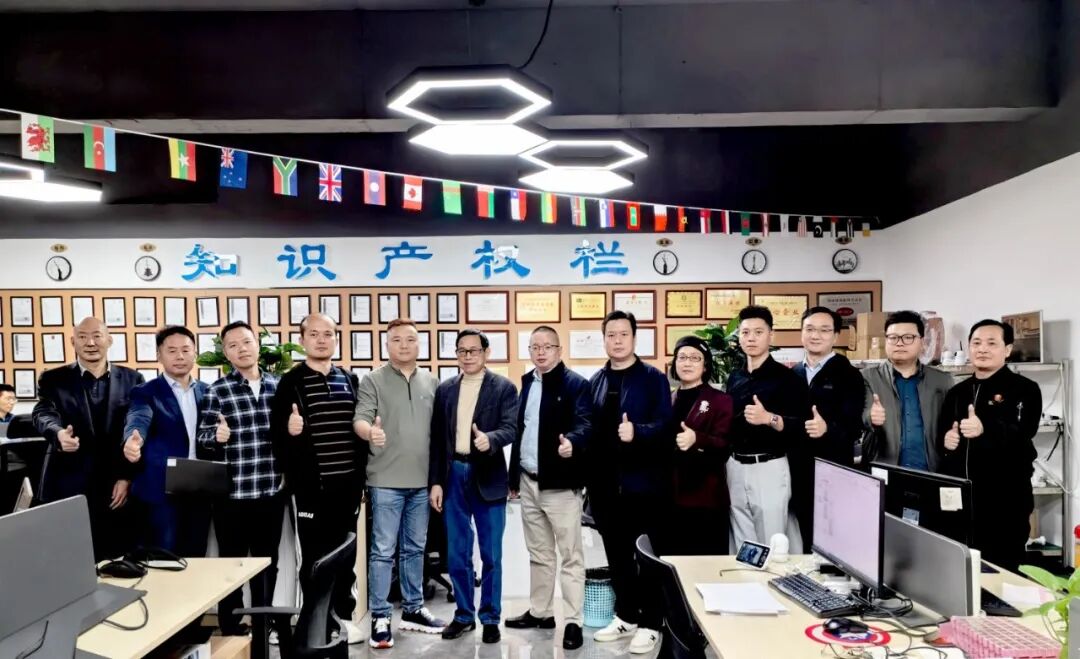 Shenzhen Hubei Chamber of Commerce Visits Weitas Intelligent Technology to Discuss AIoT Industry Innovation and Development