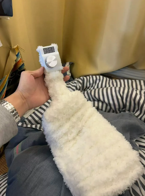 I Made a Heating Pad with a Circuit Board! Warmer than a Hot Water Bag...