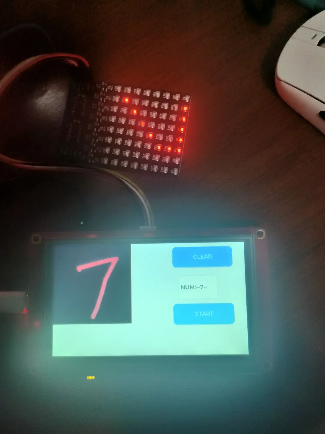 ESP32 HMI + TinyMaix: Low-Power Handwritten Digit Recognition Solution Implementation