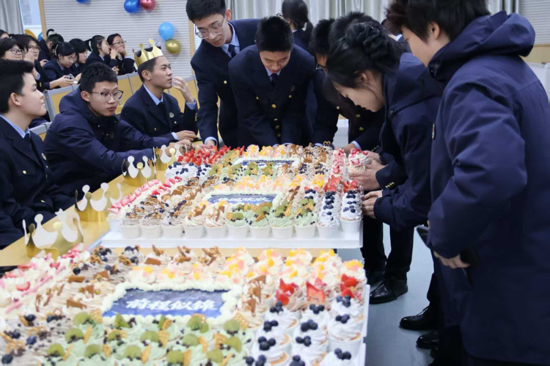 Student Showcase | Birthday 'Cool' Fun! This Time You Are in the Spotlight