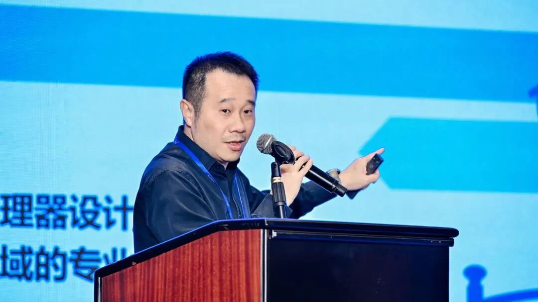 SuanZhan Technology Showcases at the 2025 RISC-V Industry Development Conference and RDSA International Forum: Unlocking Infinite Possibilities for Edge AI with DSA Automated Agile Development Paradigm