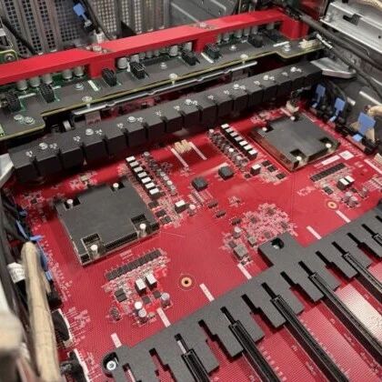 Broadcom Showcases PCIe Gen6 Switch at SC25