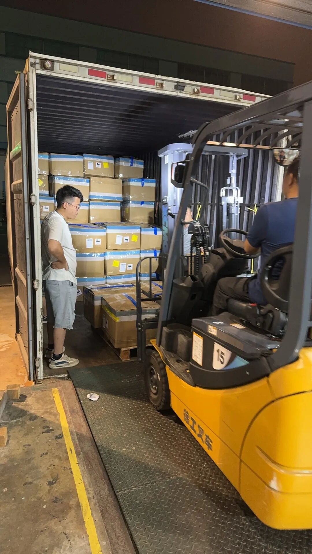 Intelligent Dispatch System for Instant Logistics