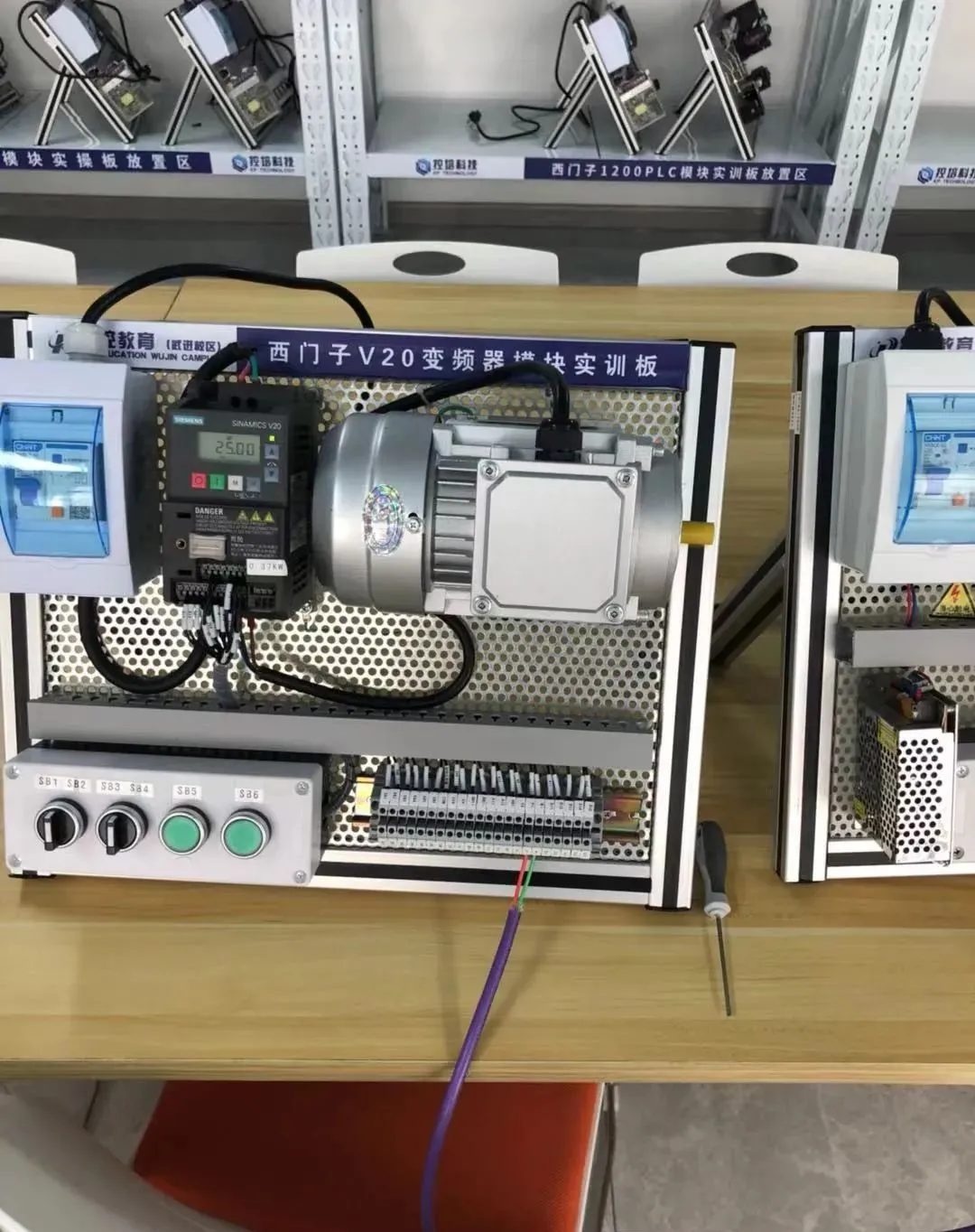 Easily Achieve Modbus Communication Between PLC and Inverter!