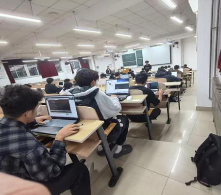 College News | The School of Electrical Engineering Holds C Language Competition