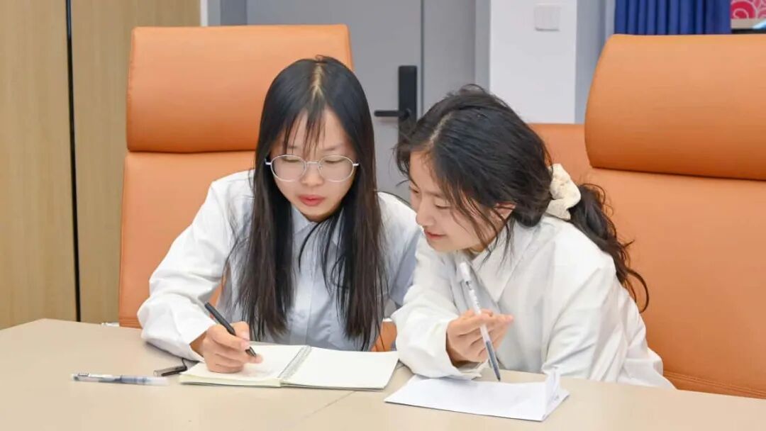 Decoding Campus Appeals with Python: Students at Jinzhong Information College Innovate Governance Solutions