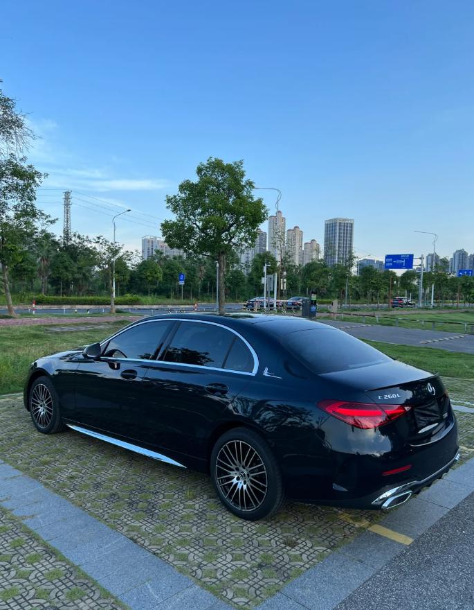 The All-New Mercedes-Benz C-Class Unveiled! Revolutionary Design Changes, 2.0T+9AT Powertrain, BMW 3 Series Should Be Worried