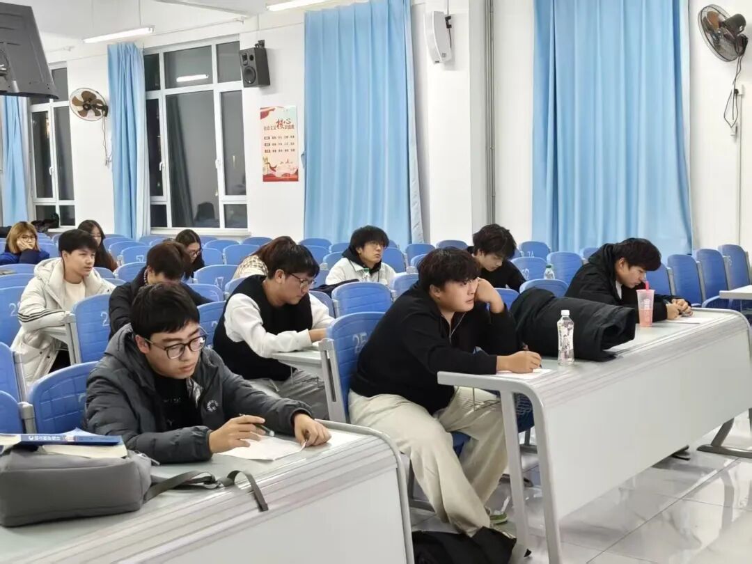 Deepening C Language Knowledge: A Quiz to Steady Progress