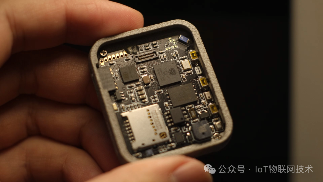DIY Smart AI Watch for 80 Yuan: 100% Open Source, Based on ESP32 with 1.8-Inch LED Screen, Built-in Pedometer, Compass, and Barometer