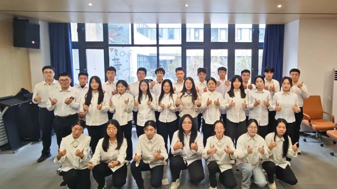 Decoding Campus Appeals with Python: Students at Jinzhong Information College Innovate Governance Solutions