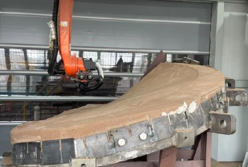 Successful Casting of the First Single Blade Product by the New Sand Molding Milling Robot - A New Milestone in the Intelligent Transformation of the Foundry Industry