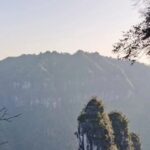 Alibaba Launches Quark AI Glasses Amidst Stock Price Decline, Facing Challenges in AI Hardware Breakthrough