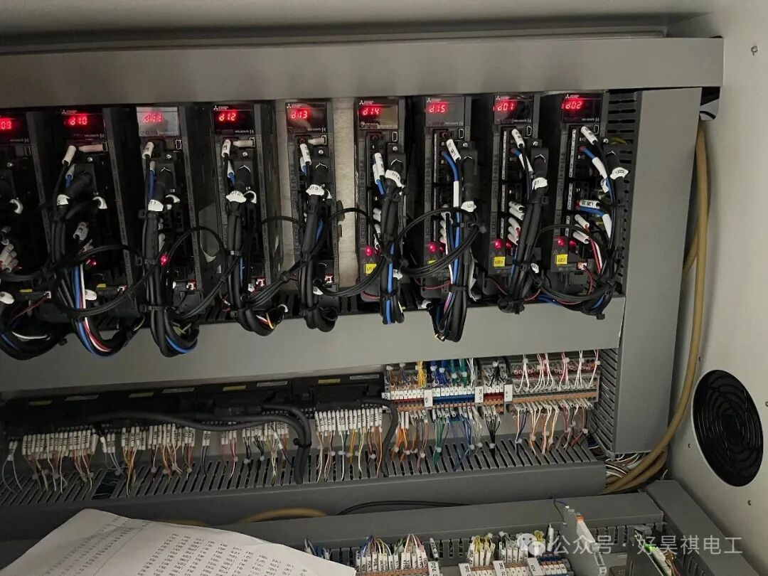 Staring at the PLC Monitoring Interface for Half an Hour Without Daring to Blink: A Mechanical Interference Issue