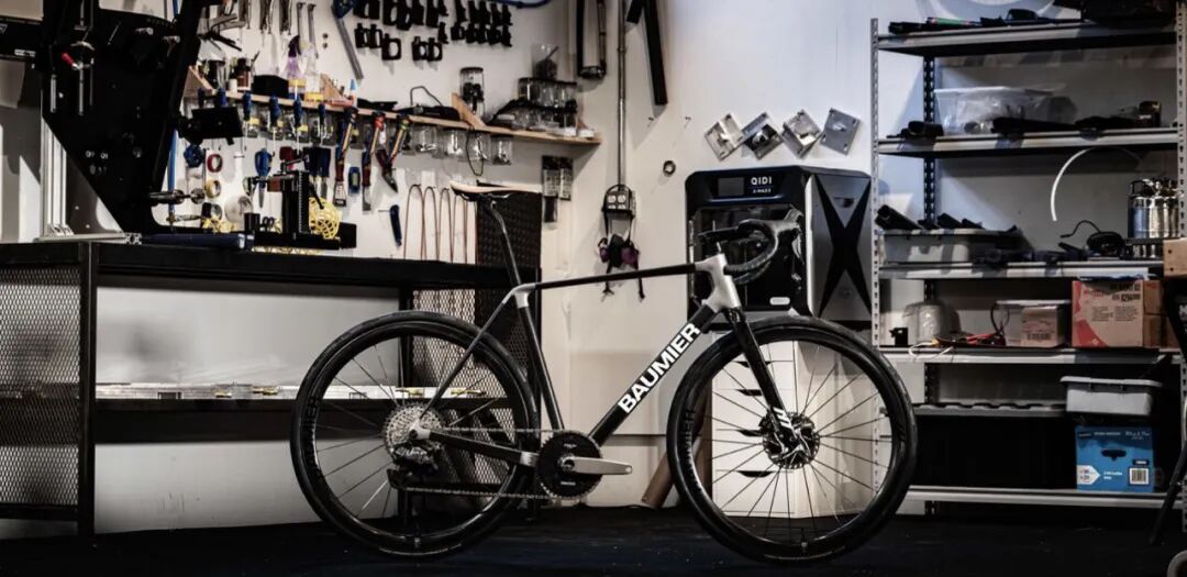 Baumier 'B01' 3D Printed Titanium-Carbon Hybrid: A Customized Revolution for All-Terrain Cycling